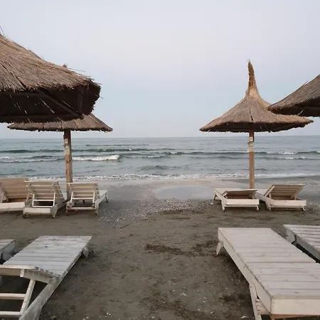Codrina Lake Apartman *